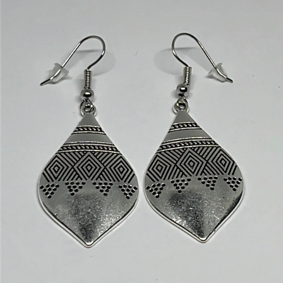 Jewelry - Earrings‎ southwestern ethnic